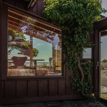 Tatil Evi Architect-designed With In Risor *